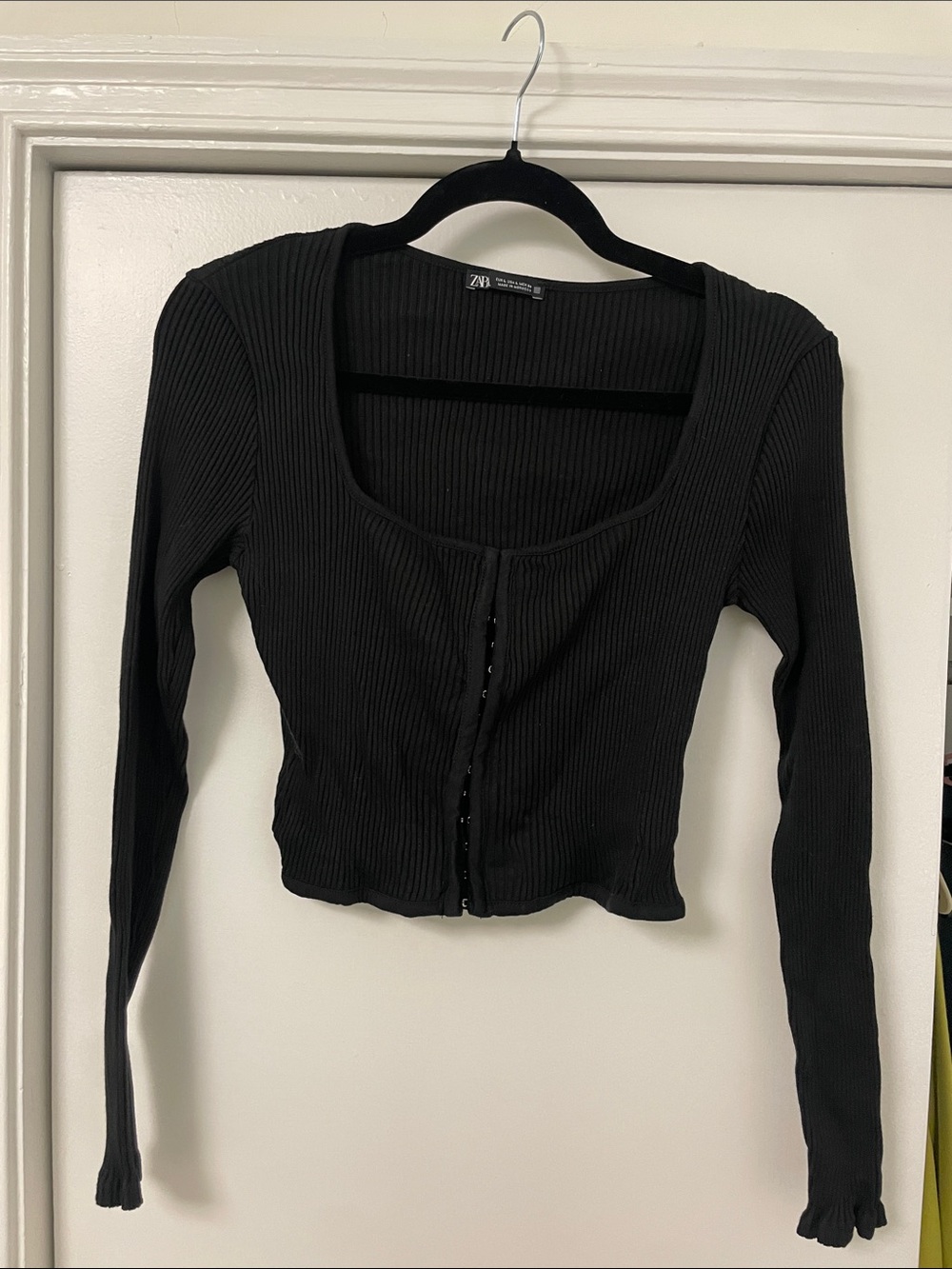 Zara Black Ribbed Long-Sleeve Scoop Neck Top